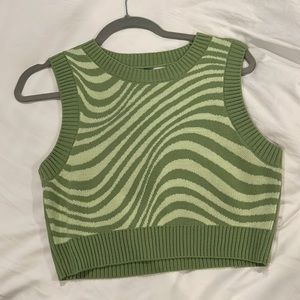 H&M Sweater crop top- green